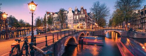 EVENING IN AMSTERDAM